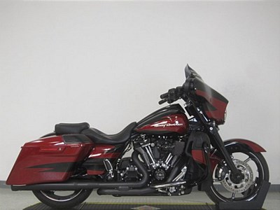 Used 2017 Harley-Davidson® CVO™ Street Glide®