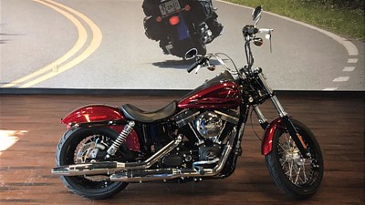 Used 2017 Harley-Davidson® Dyna® Street Bob®