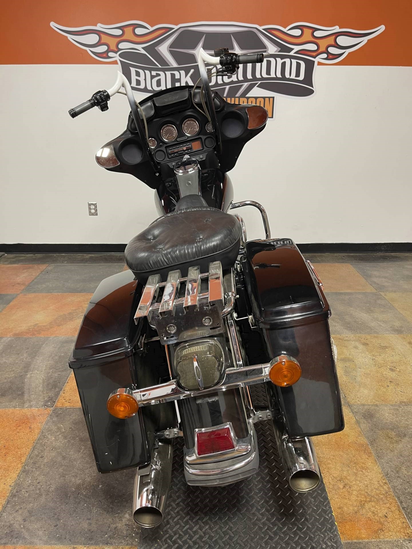 2002 Harley-Davidson® FLHT Electra Glide® Standard (Black ...
