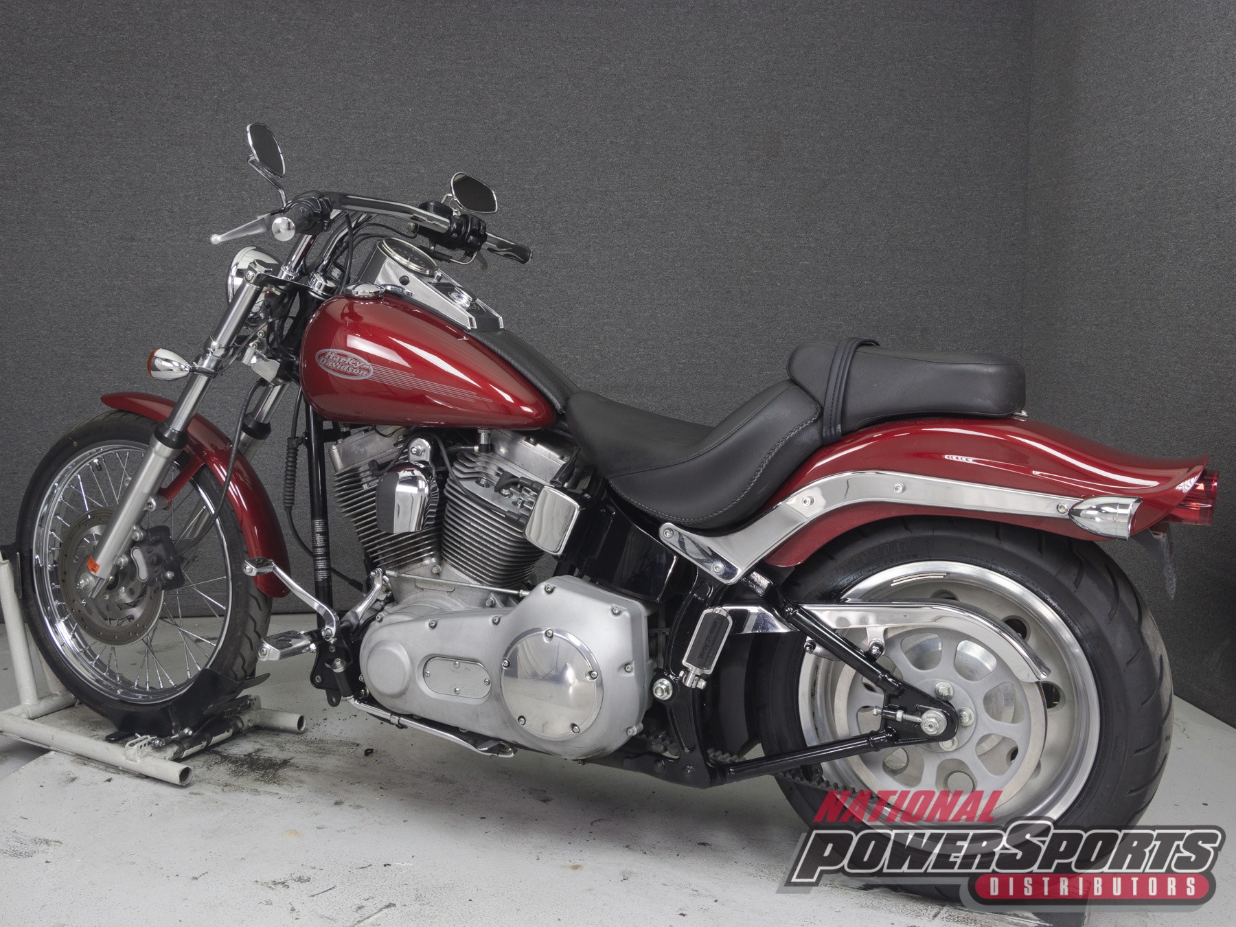 2006 HarleyDavidson® FXST/I Softail® Standard (FIRE RED PEARL