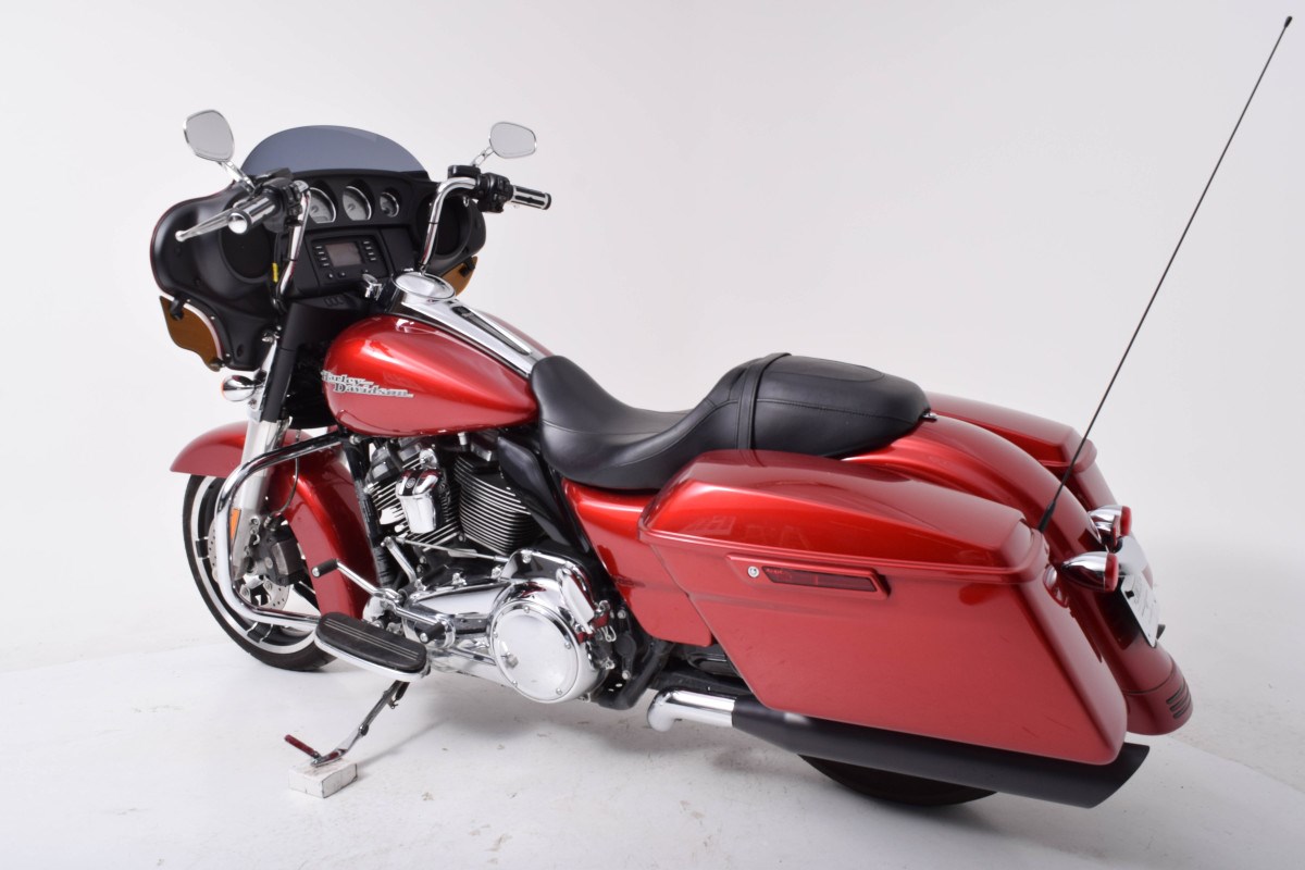 wicked red street glide