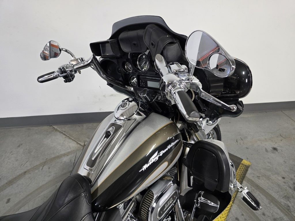 CVO® Ultra Classic® Electra Glide®