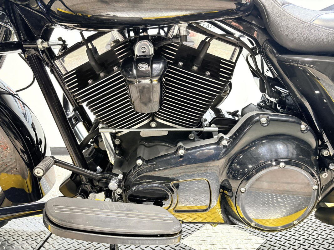 Street Glide® Special