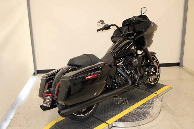 Road Glide®