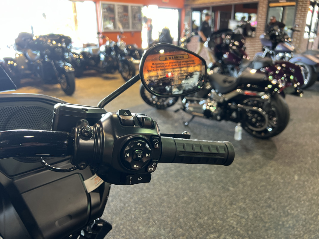 Road Glide®