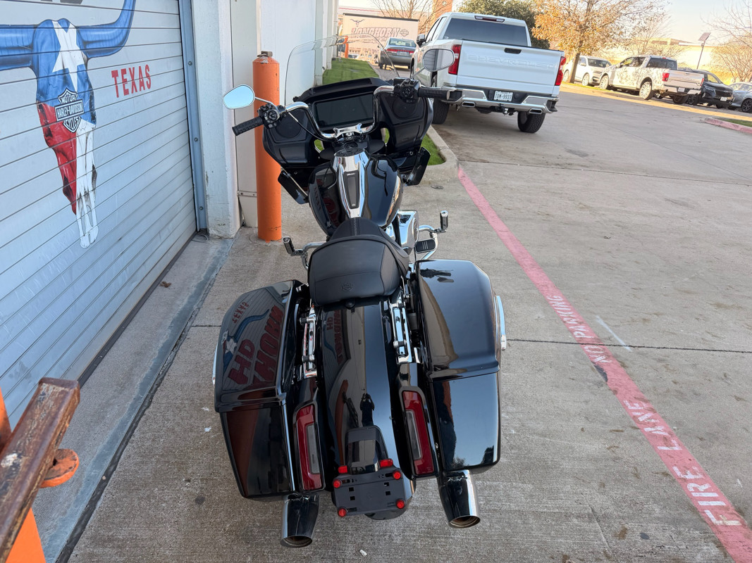 Road Glide®