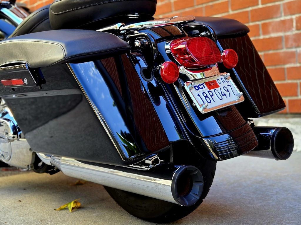 Street Glide®
