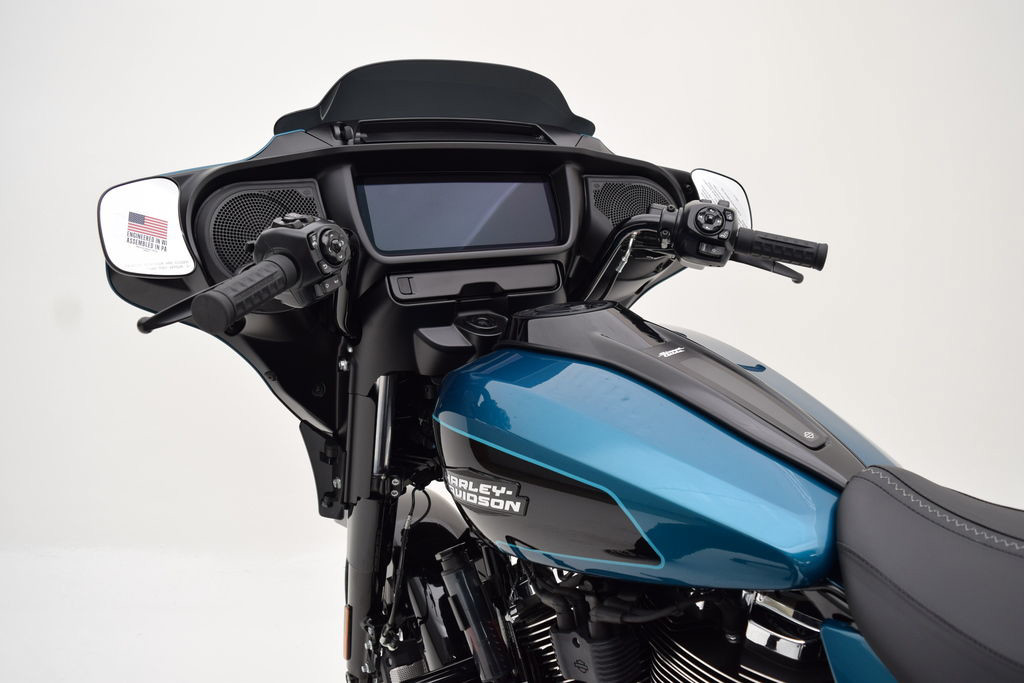 Street Glide®