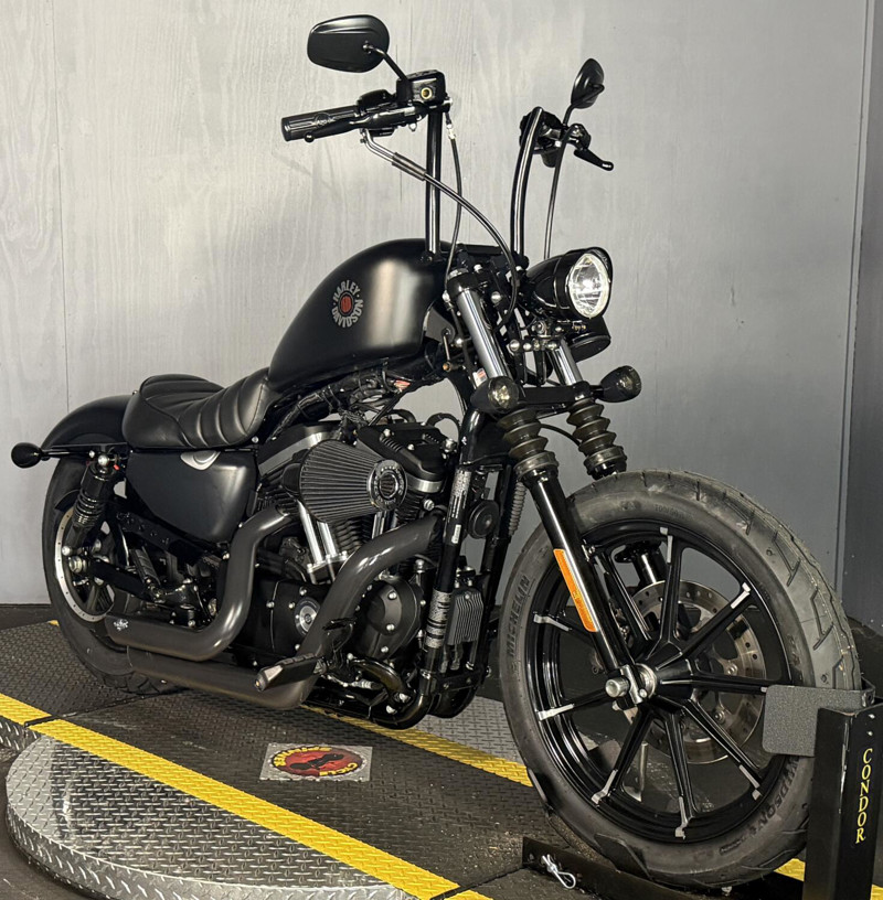 Iron 883®