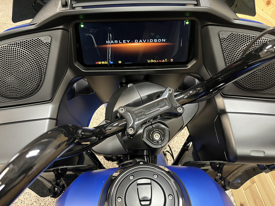 Road Glide®