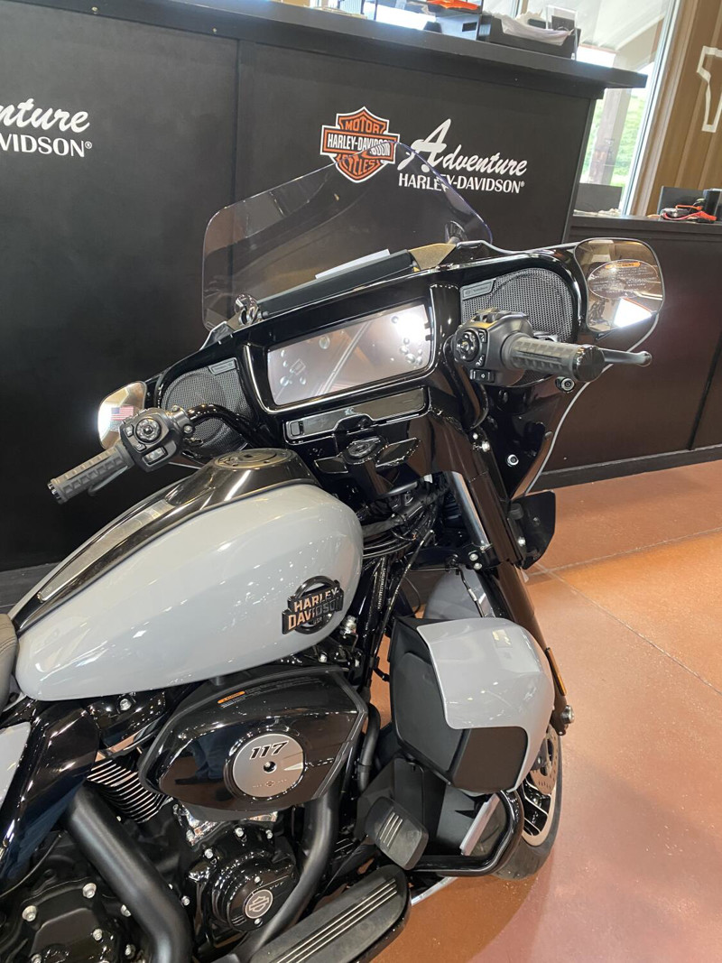 Street Glide® Limited