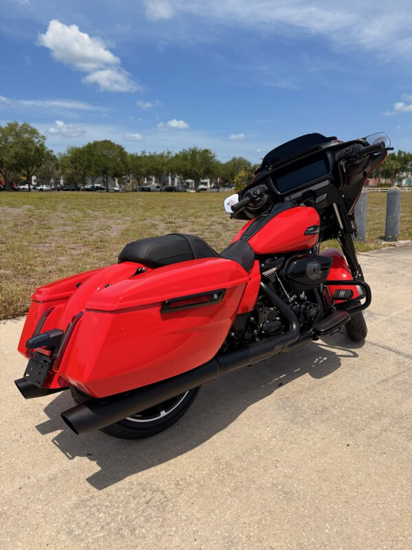 Street Glide®