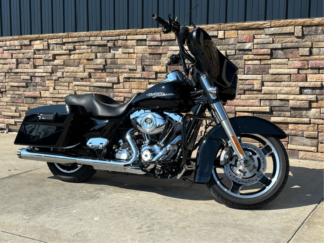 Street Glide®
