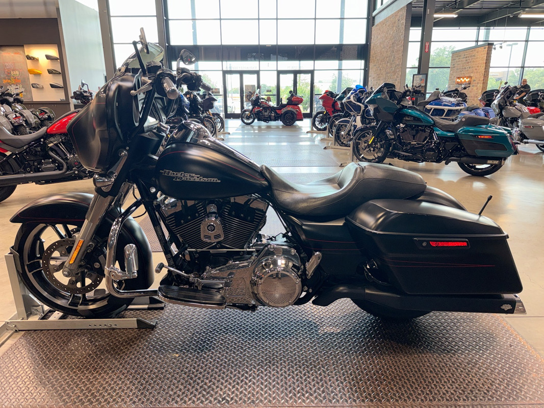 Street Glide® Special