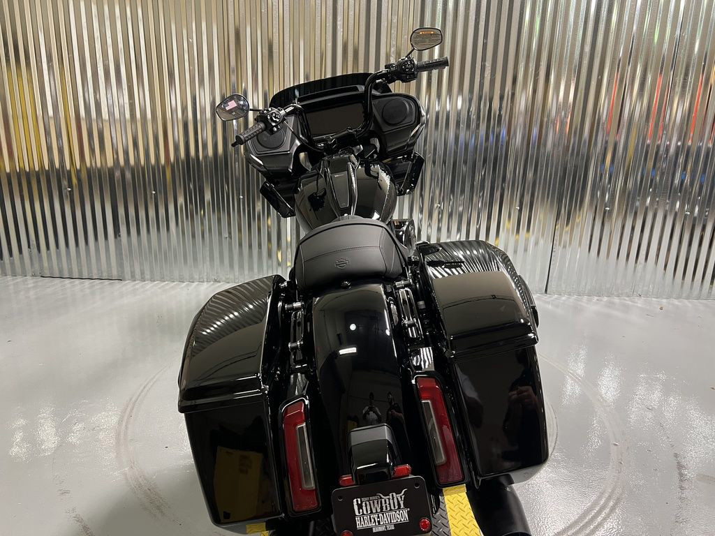 Road Glide®