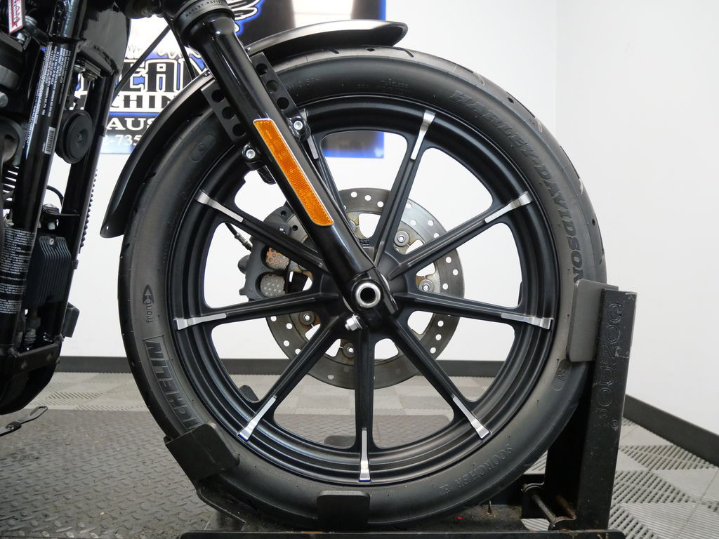 Iron 883®