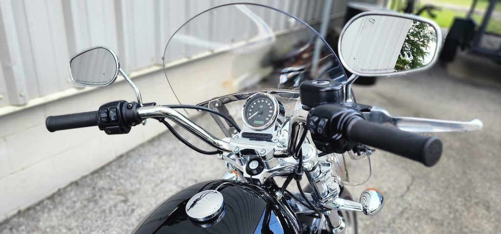 Sportster® SuperLow® 1200T