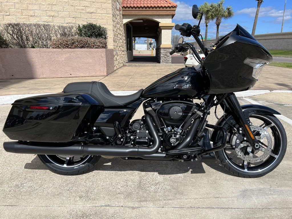 Road Glide®