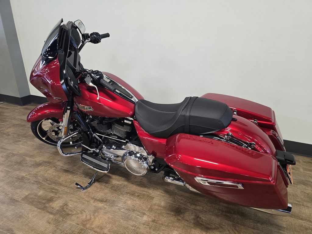 Street Glide®