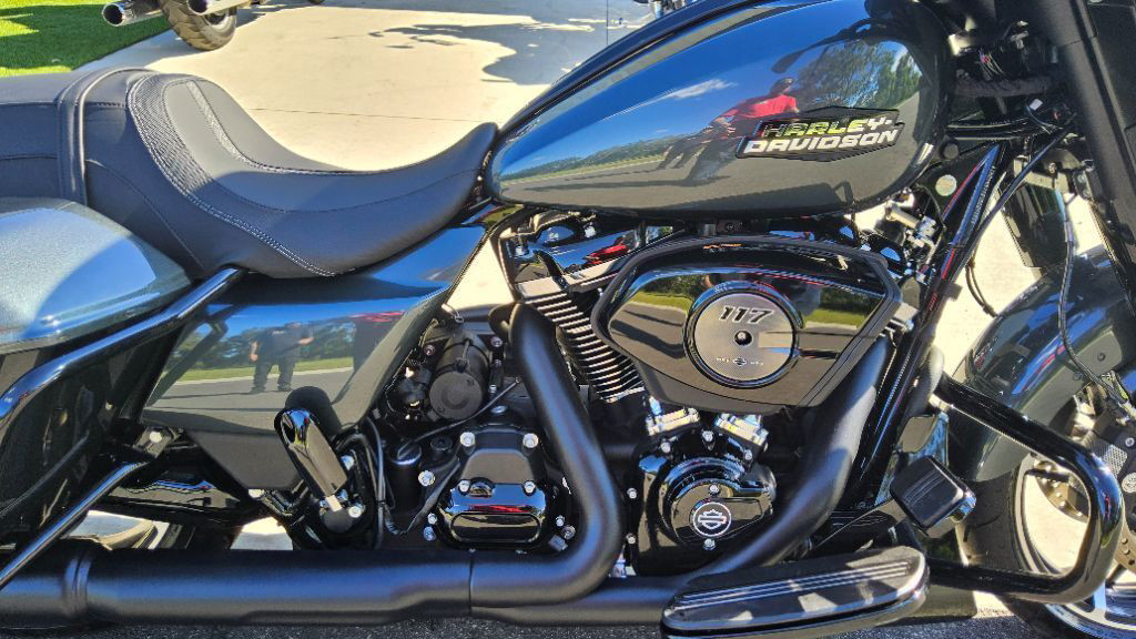 Street Glide®
