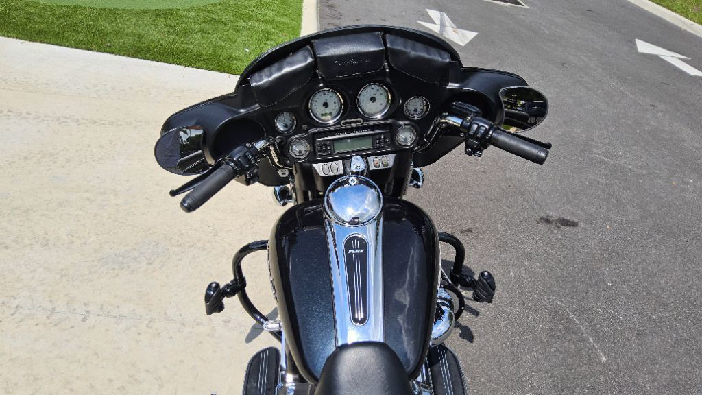 Street Glide®