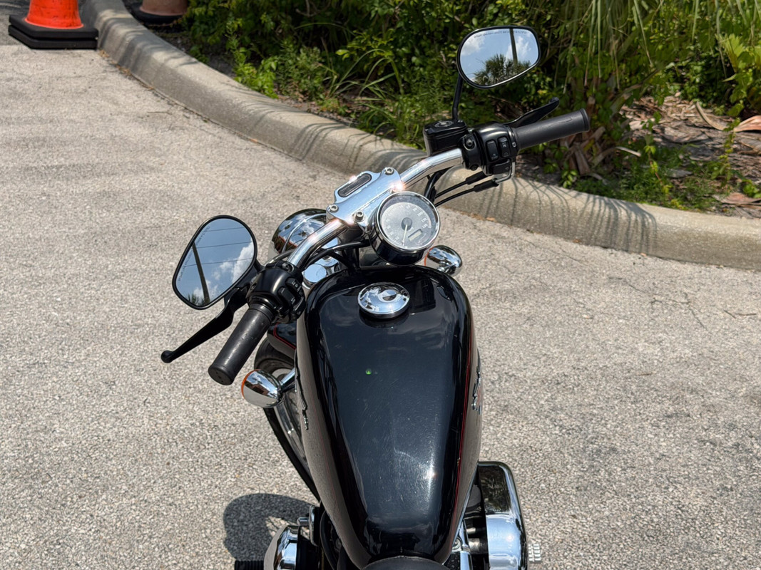 Sportster® 1200 Custom