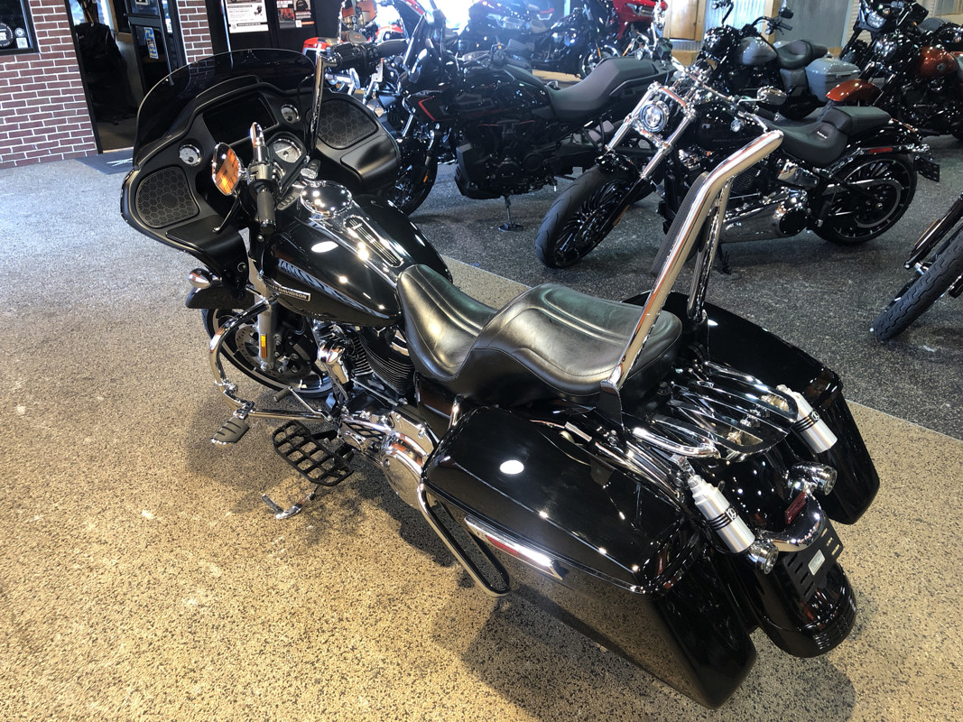 Road Glide®