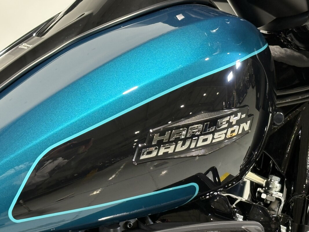 Street Glide®