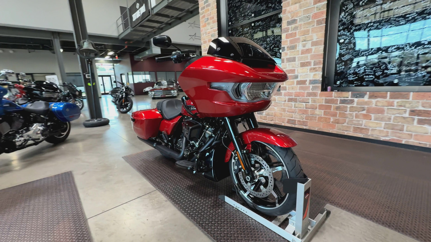Road Glide®