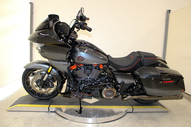 CVO® Road Glide®