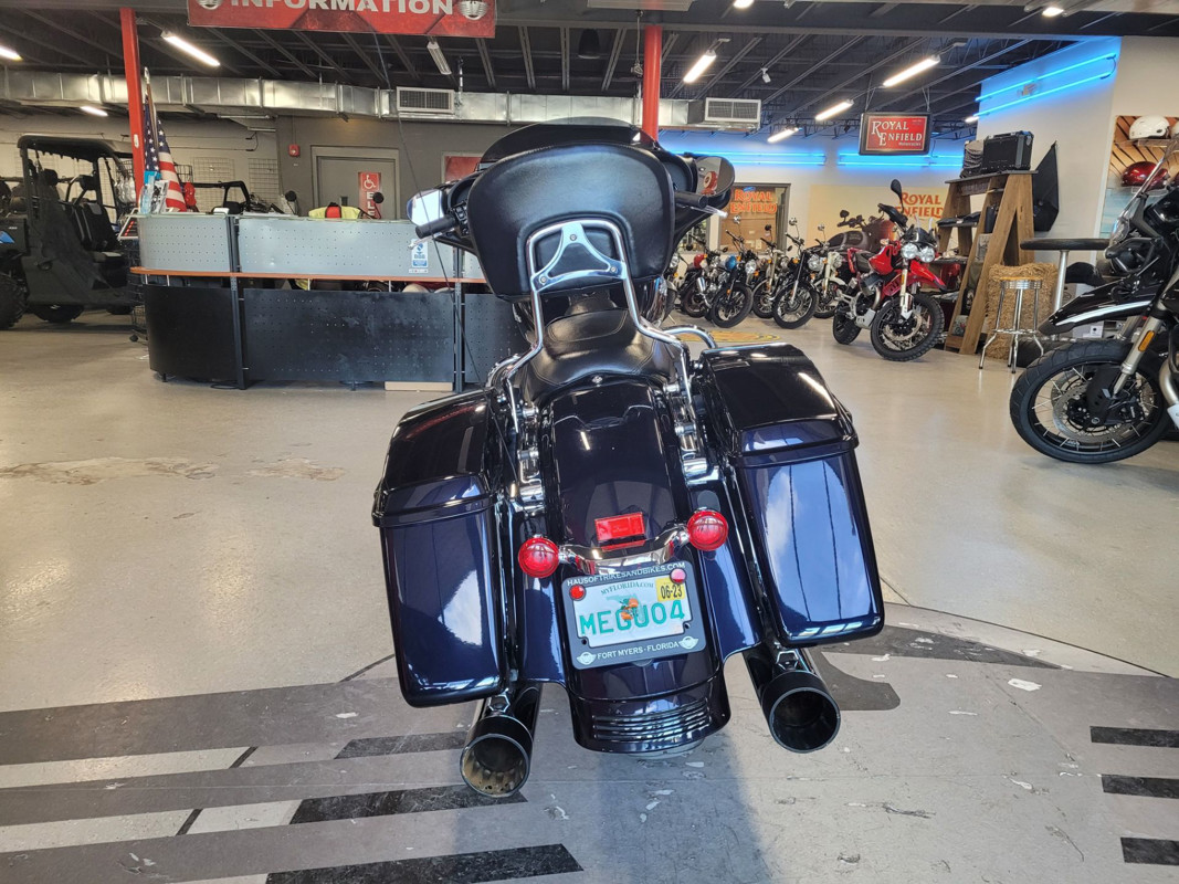 Street Glide®