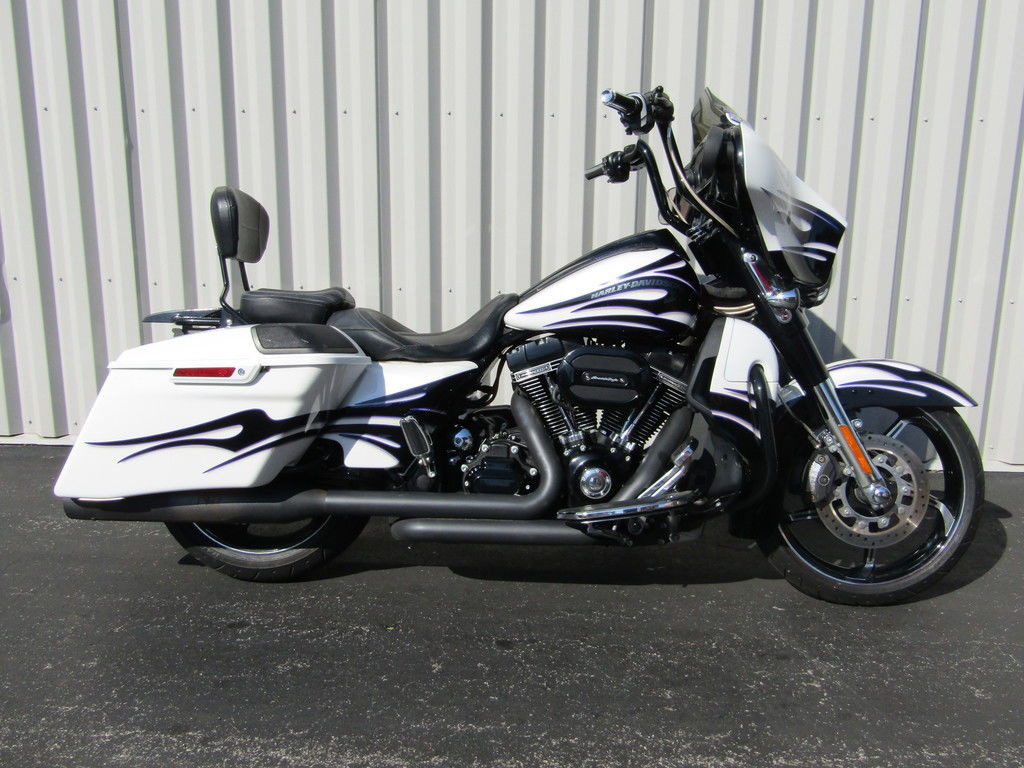 CVO® Street Glide®