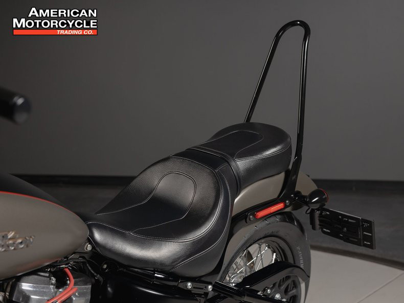 Softail® Street Bob®