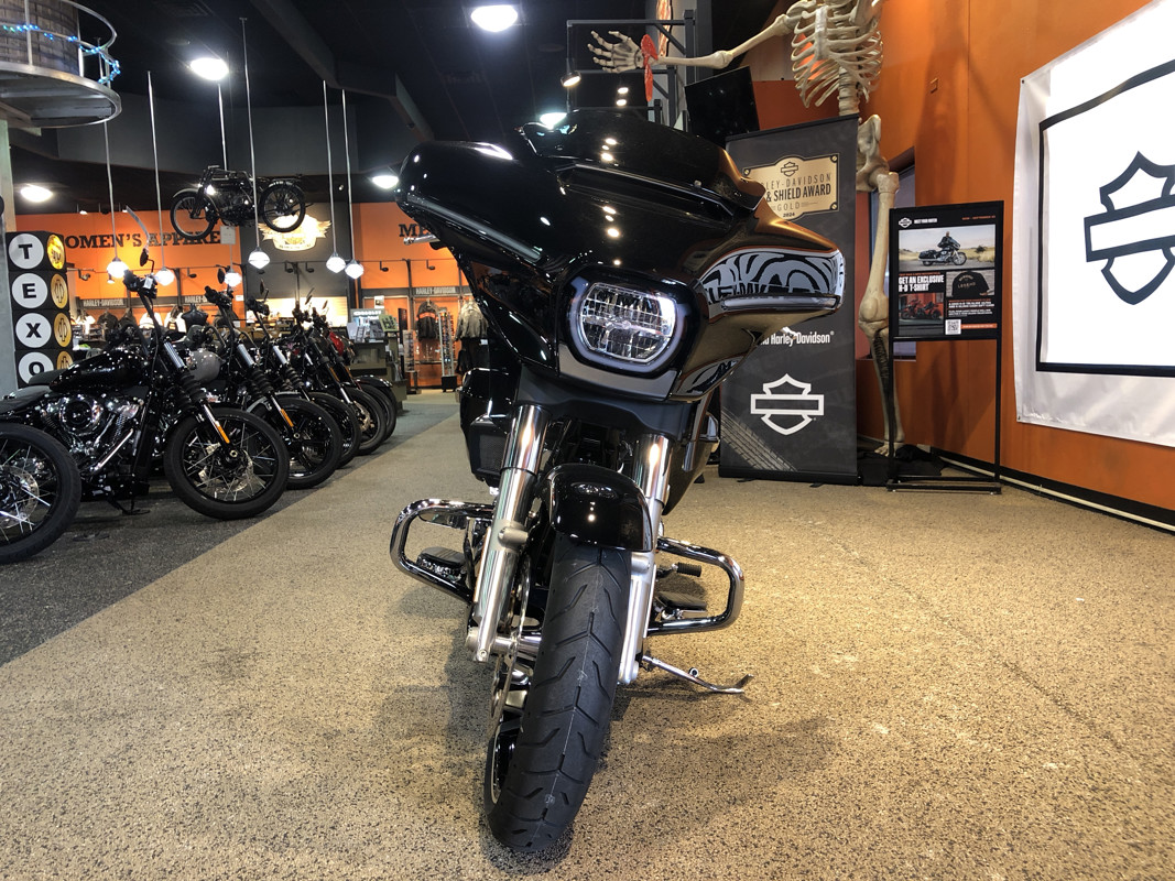 Street Glide®