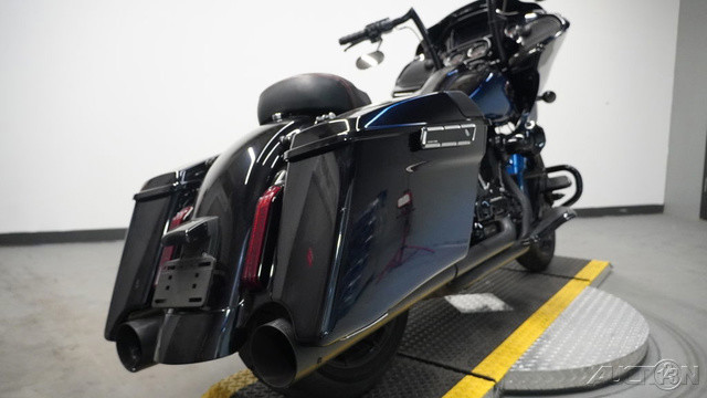 CVO® Road Glide®