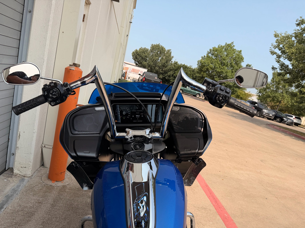 Road Glide®