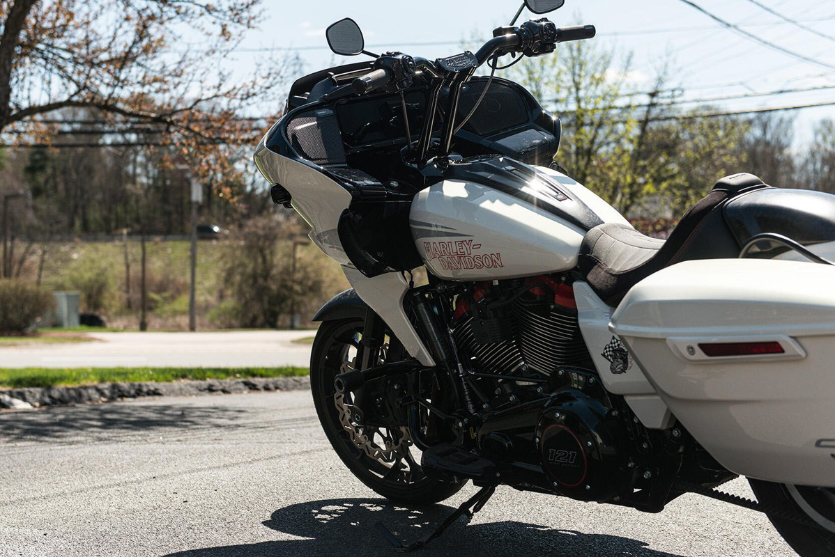 Road Glide®