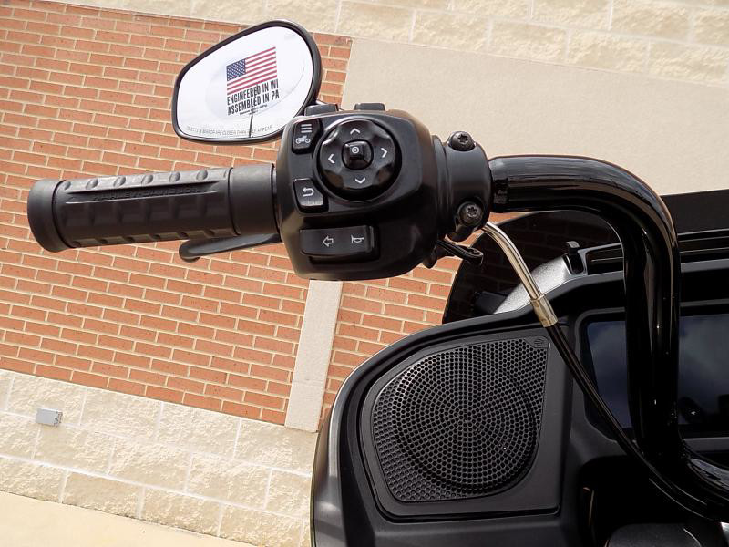 Road Glide®