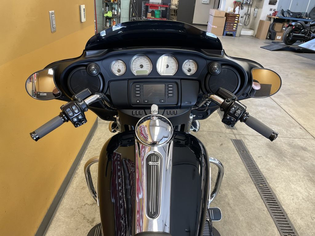 Street Glide®