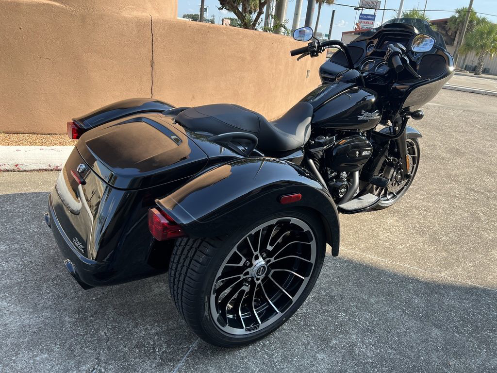 Road Glide® 3