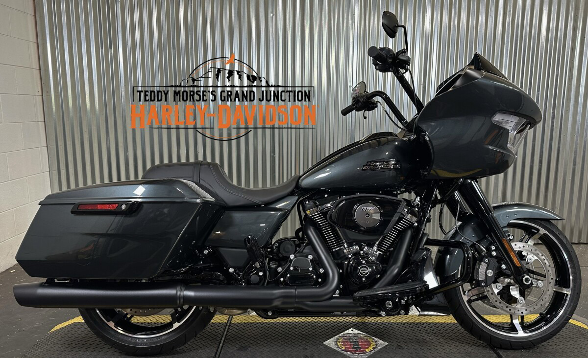 Road Glide®