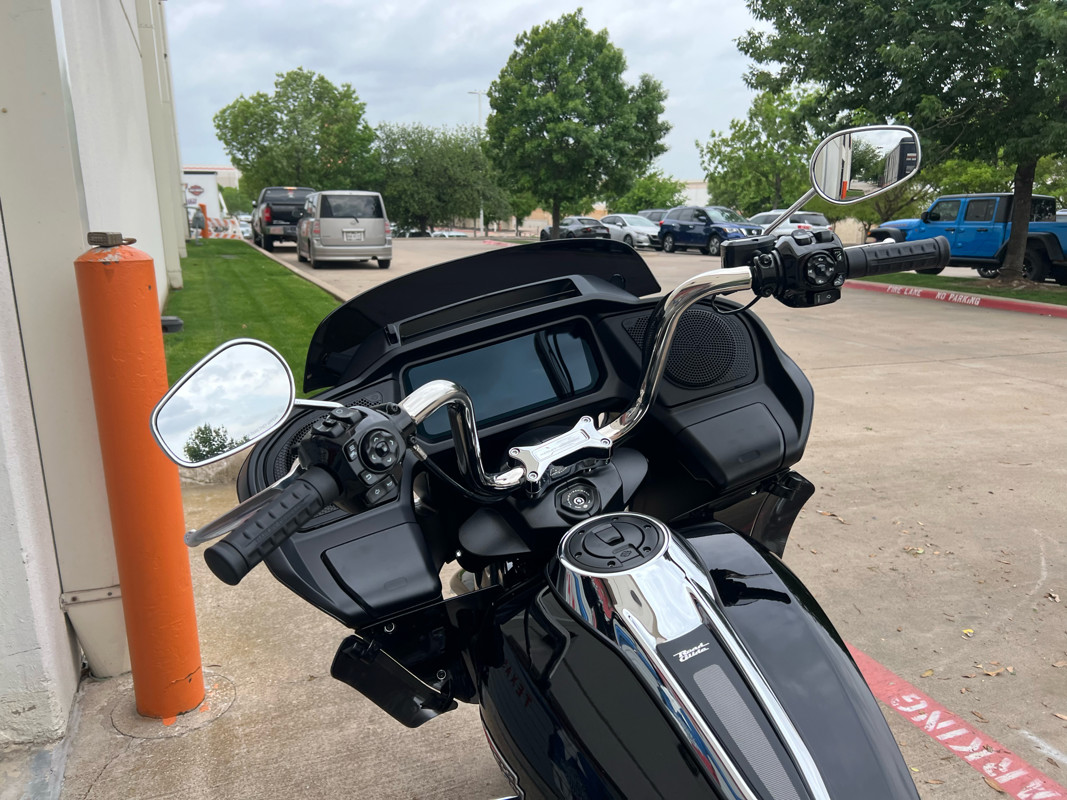 Road Glide®