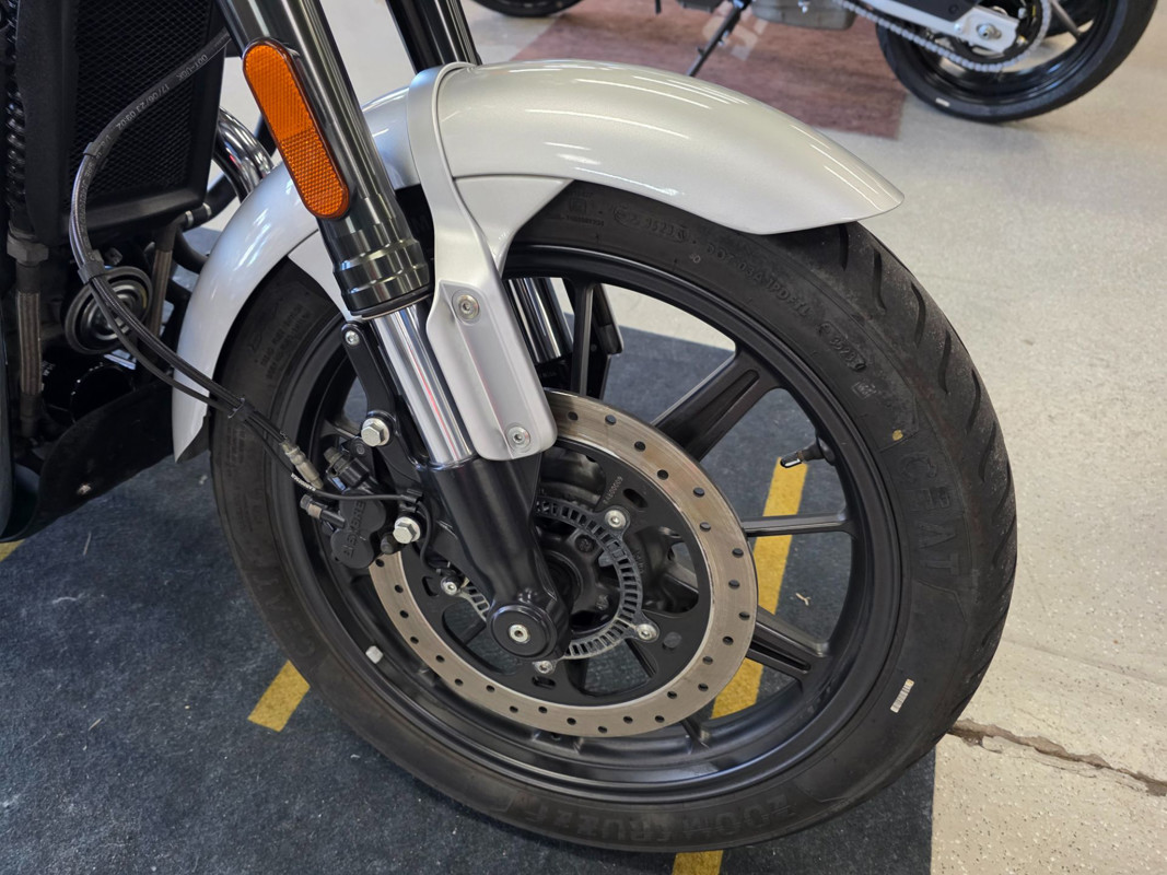 Super Meteor 650