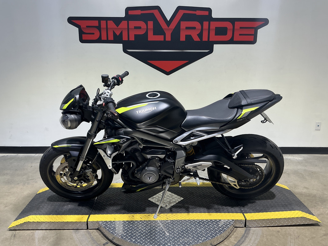 Street Triple RS