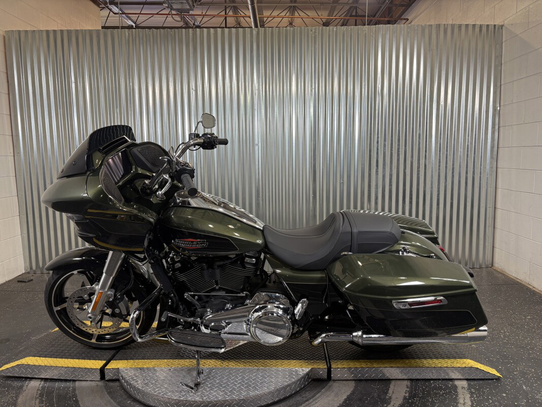 Road Glide®