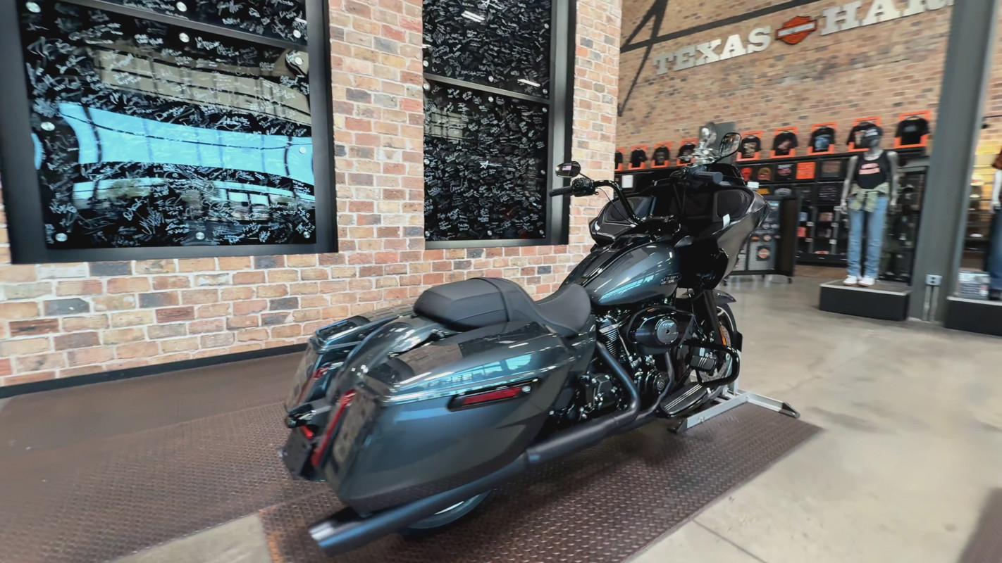 Road Glide®