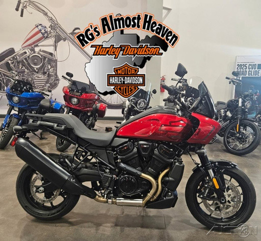 Pan America® 1250 ST