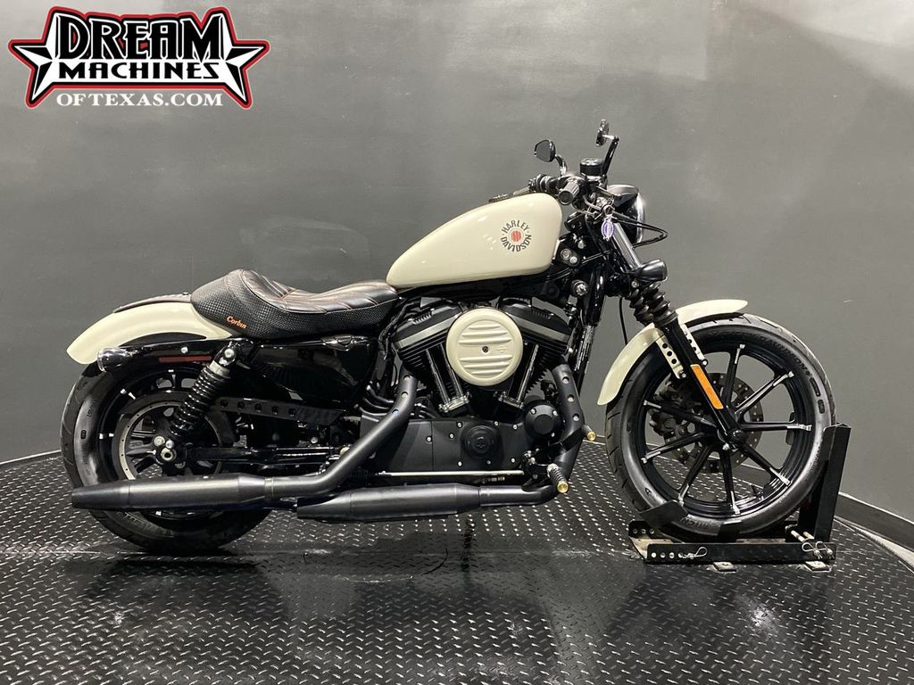 Iron 883®