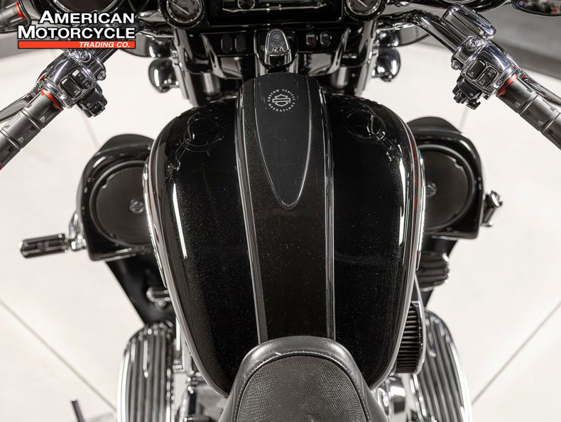 CVO™ Street Glide®