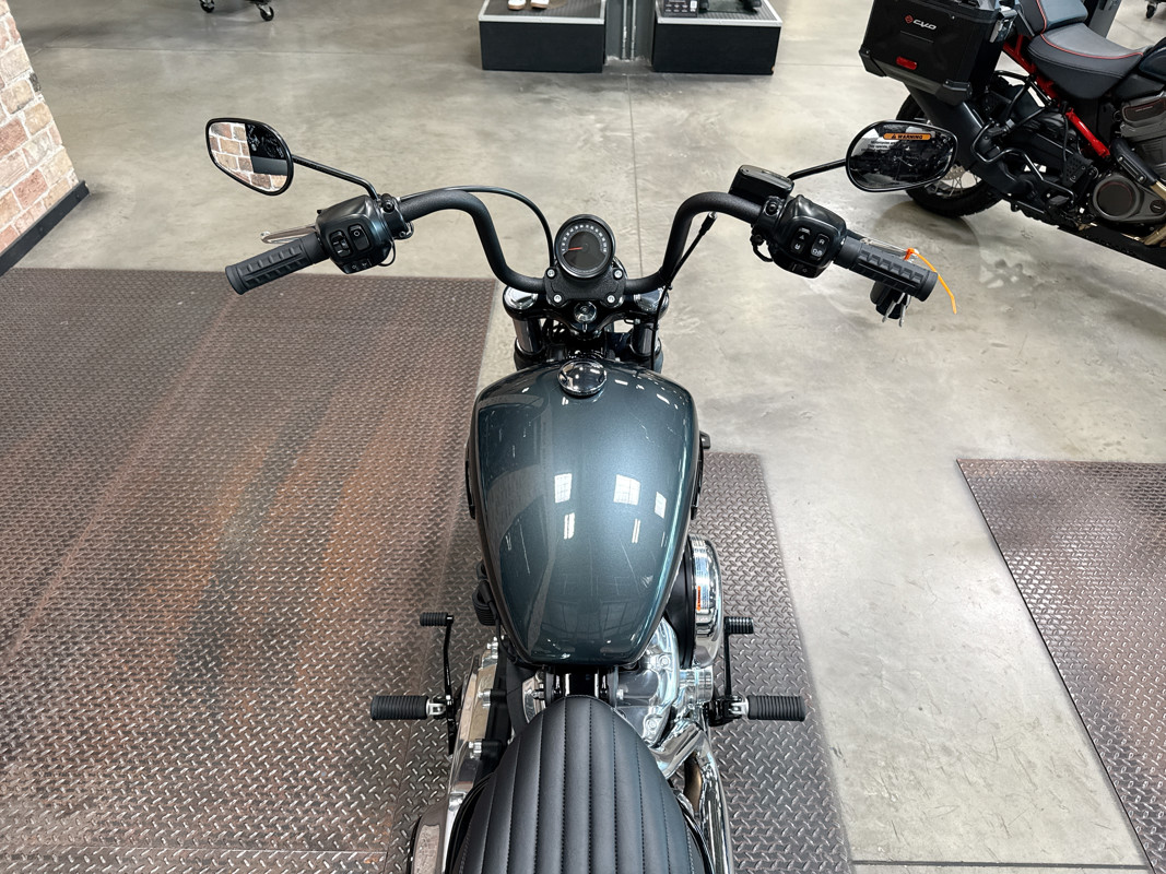 Street Bob®